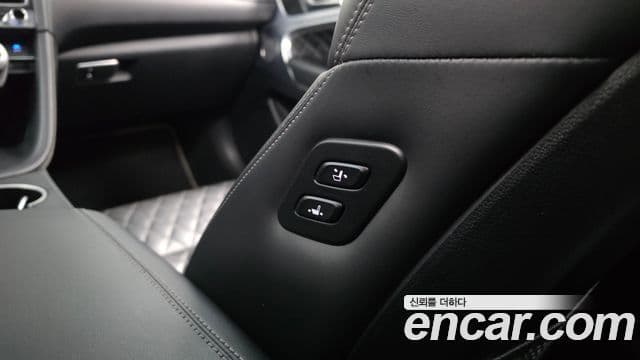 Genesis G70 2019 — Şəkil 31/38