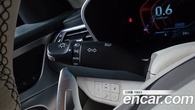 Genesis G70 2018 — Şəkil 38/41