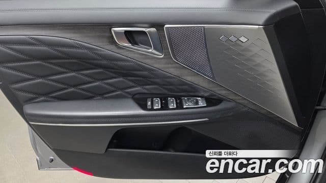 Kia K8 2021 — Photo 9/39