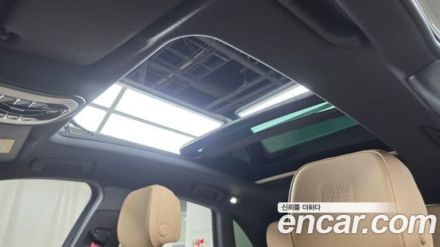 Porsche Macan 2023 — Photo 20/31