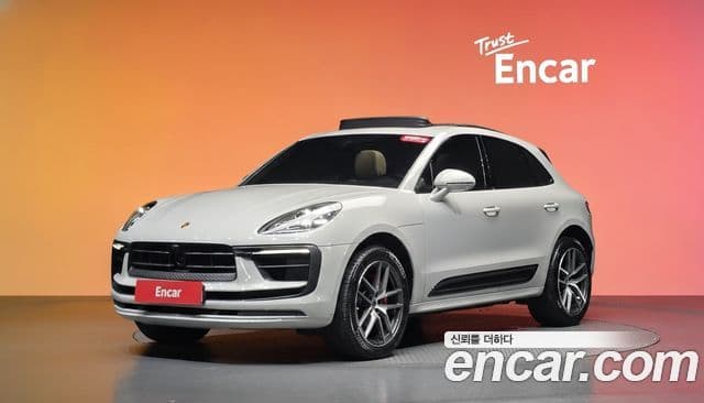 Porsche Macan 2023 — Photo 22/31
