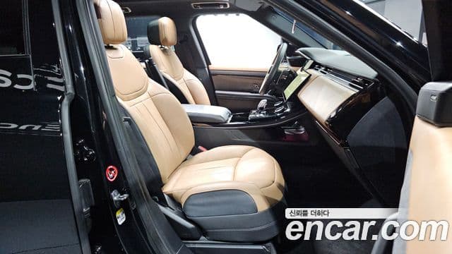 Land Rover Range Rover Sport 2023 — Фото 12/20