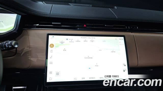 Land Rover Range Rover Sport 2023 — Фото 17/20