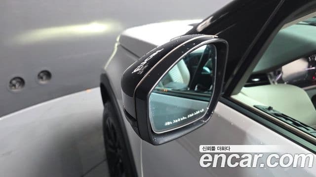 Land Rover Discovery Sport 2020 — Photo 29/41