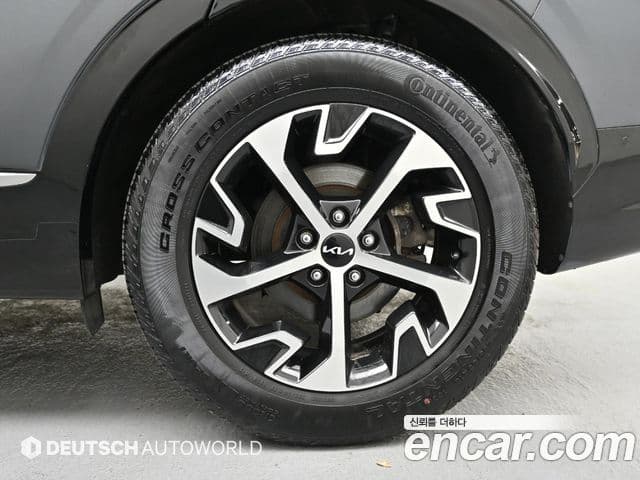 Kia Sportage 2023 — Фото 4/20