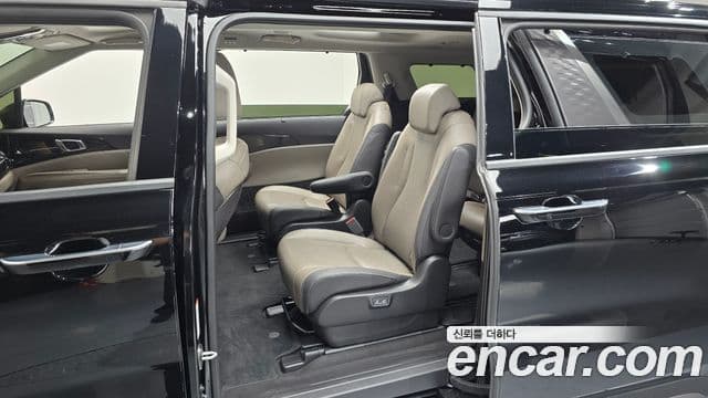 Kia Carnival 2024 — Фото 11/20