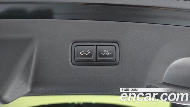 Kia Carnival 2024 — Фото 16/20