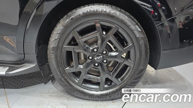Kia Carnival 2024 — Photo 13/35