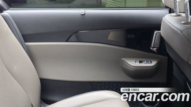 Kia Carnival 2024 — Photo 7/35