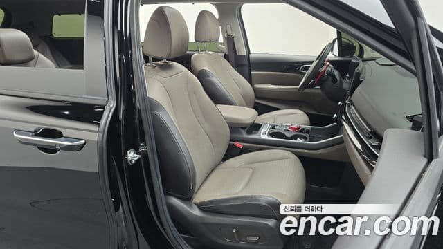 Kia Carnival 2024 — Photo 29/35