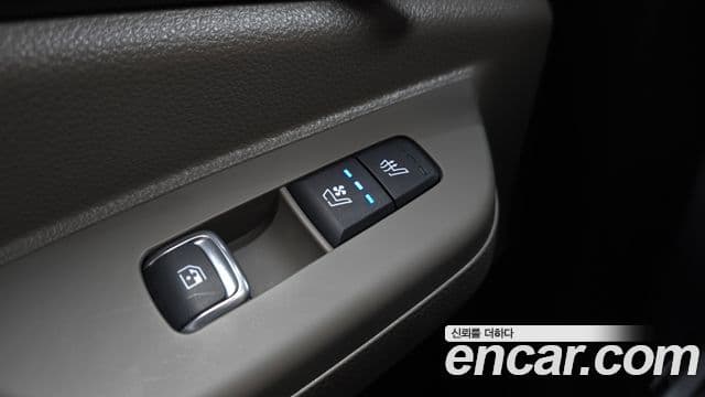 Kia Carnival 2024 — Photo 31/35