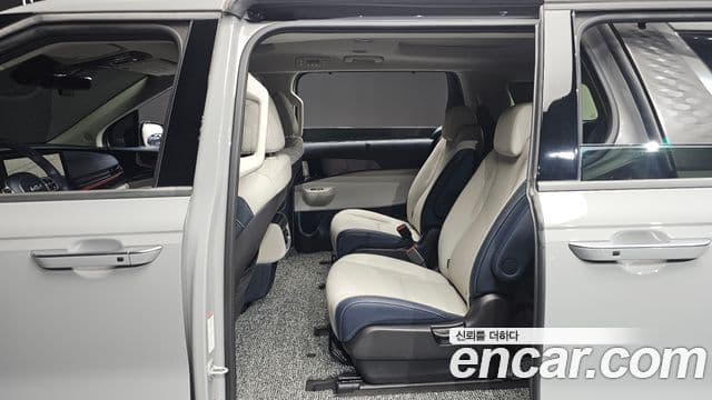 Kia Carnival 2024 — Фото 11/20