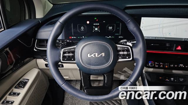 Kia Carnival 2024 — Фото 14/20