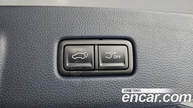 Kia Carnival 2024 — Фото 17/20