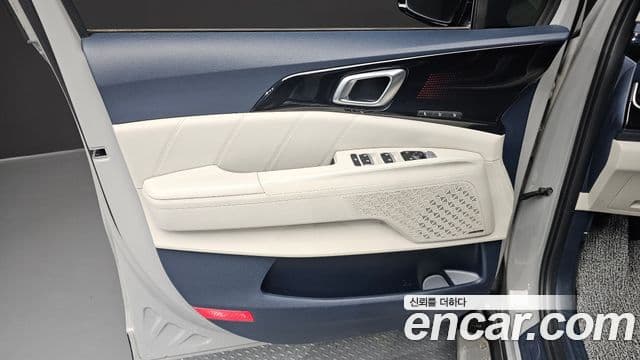 Kia Carnival 2024 — ფოტო 9/30