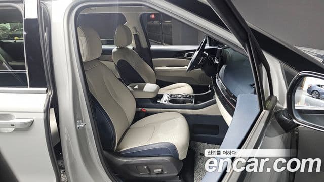 Kia Carnival 2024 — ფოტო 16/30