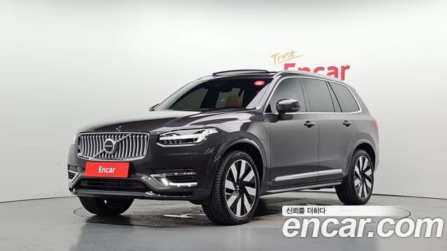 Volvo XC90 2024 — Фото 1/20