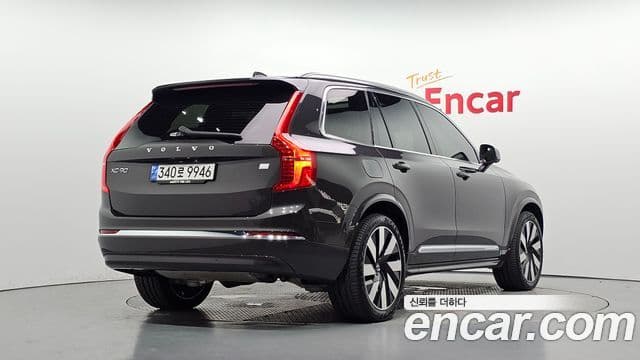 Volvo XC90 2024 — Фото 2/20