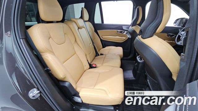 Volvo XC90 2024 — Фото 11/20
