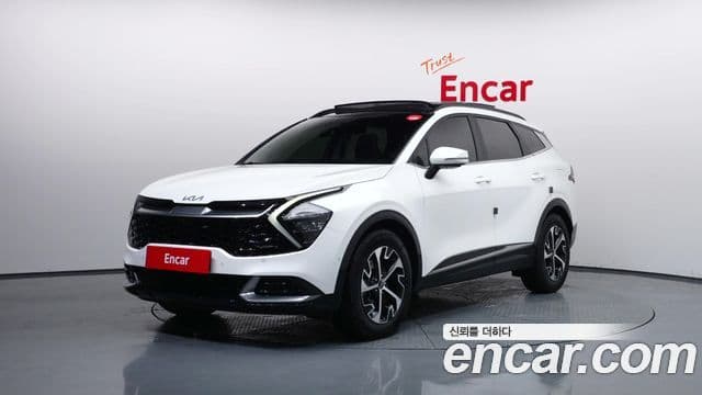 Kia Sportage 2022 — Фото 1/20