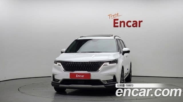 Kia Carnival 2023 — Фото 3/20