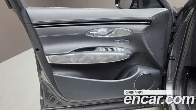 Genesis GV70 2022 — Şəkil 10/36