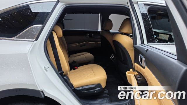 Kia Sorento 2022 — Фото 11/20