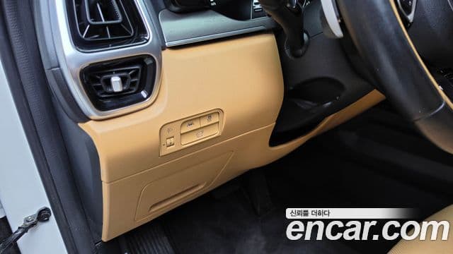 Kia Sorento 2022 — Photo 1/36