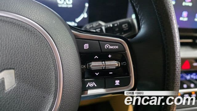 Kia Carnival 2023 — Şəkil 1/31