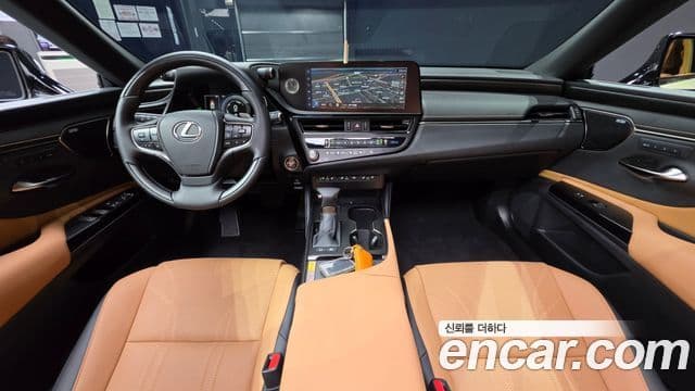 Lexus ES300h 2026 — Şəkil 21/30