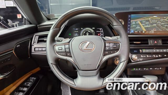 Lexus ES300h 2026 — Şəkil 15/30