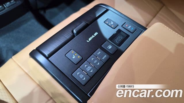 Lexus ES300h 2026 — Şəkil 9/30