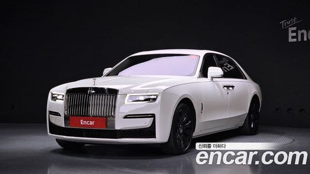 Rolls-Royce Ghost 2021 — Фото 1/20