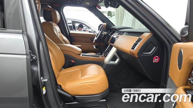 Land Rover Range Rover 2018 — Photo 14/20