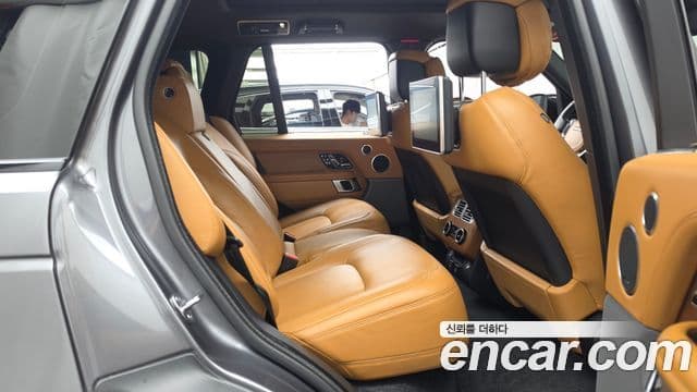 Land Rover Range Rover 2018 — Photo 16/20