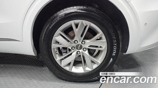 Genesis GV70 2023 — Photo 5/32