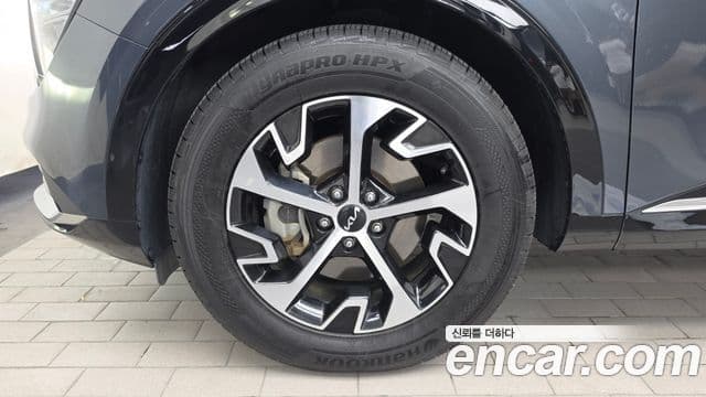 Kia Sportage 2022 — Фото 4/20