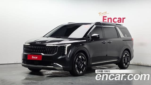 Kia Carnival 2025 — Фото 1/20