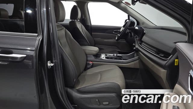 Kia Carnival 2025 — Фото 11/20