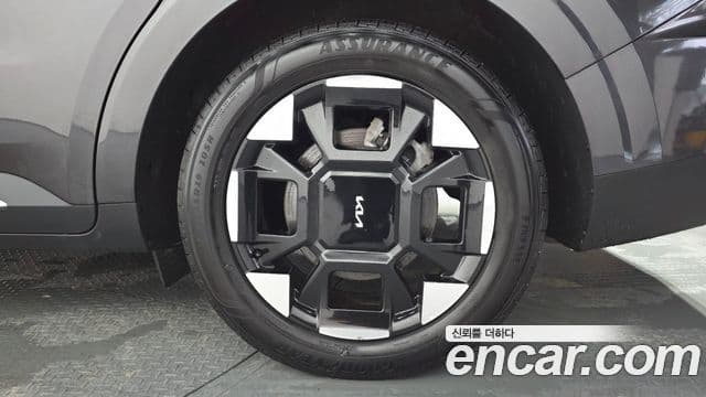 Kia Carnival 2025 — ფოტო 11/37