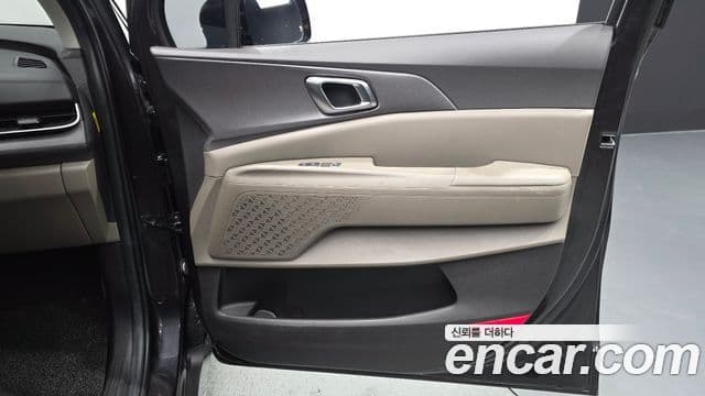 Kia Carnival 2025 — ფოტო 19/37