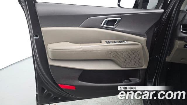 Kia Carnival 2025 — ფოტო 1/37