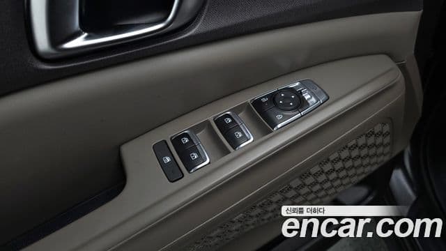 Kia Carnival 2025 — ფოტო 31/37