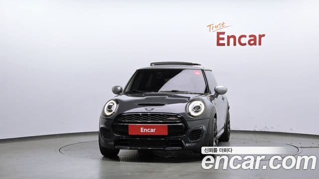 Mini Cooper S 2020 — Фото 3/20