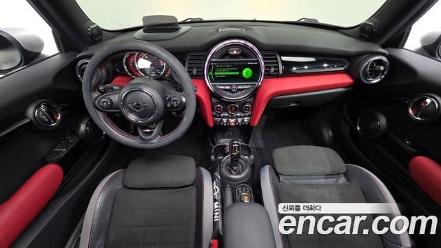 Mini Cooper S 2020 — Фото 7/20