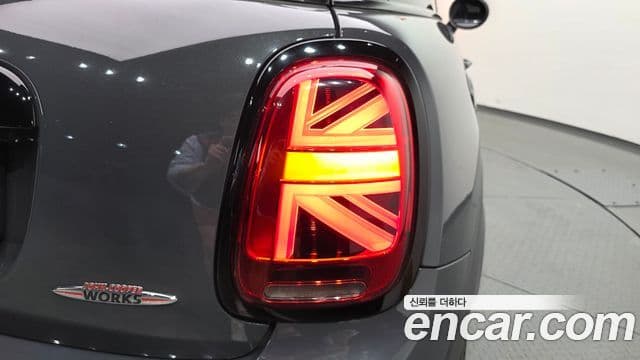 Mini Cooper S 2020 — ფოტო 11/32
