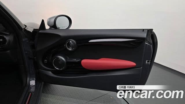 Mini Cooper S 2020 — ფოტო 6/32