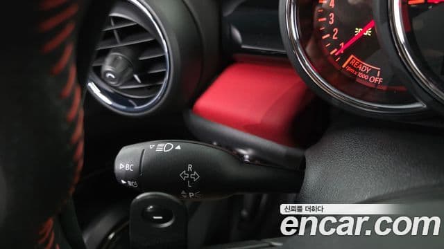Mini Cooper S 2020 — ფოტო 7/32
