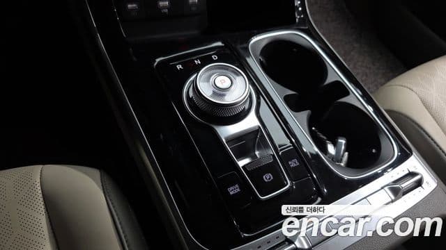 Kia Carnival 2023 — Фото 9/20