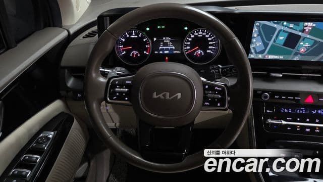 Kia Carnival 2023 — Фото 13/20